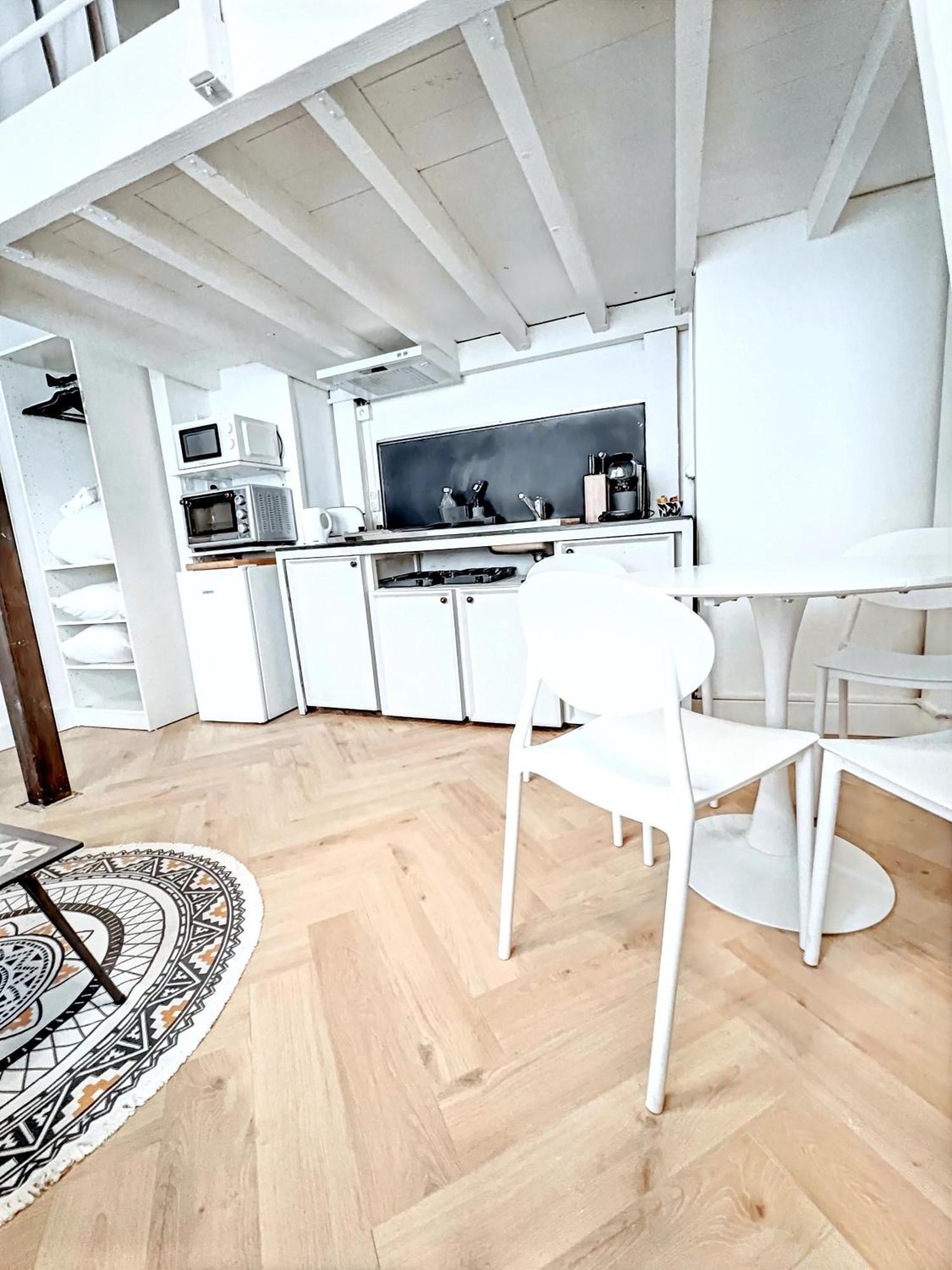 Апартаменти Mini Duplex 50M Du Vieux Port Канни Екстер'єр фото