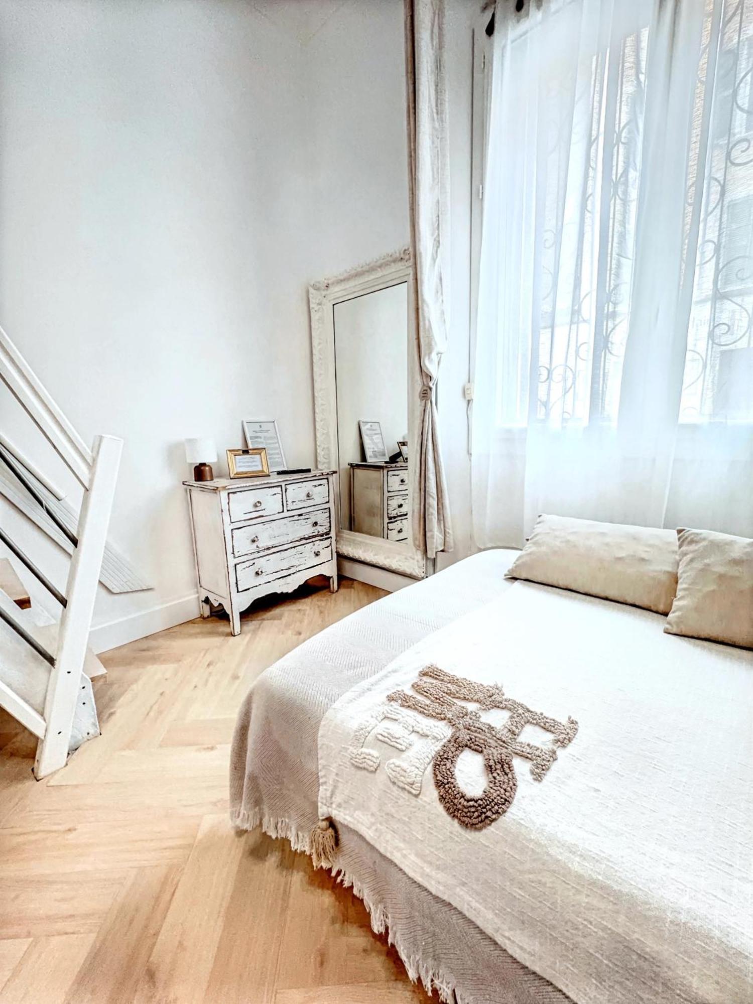 Апартаменти Mini Duplex 50M Du Vieux Port Канни Екстер'єр фото